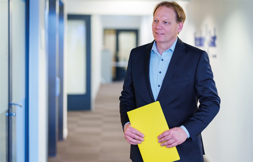 VRIESENDORP & GAADE - GEURTS P2